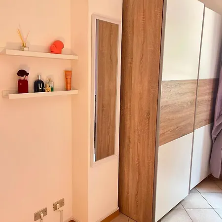 Maison Parini 81 Apartament *