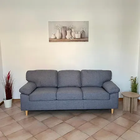 Maison Parini 81 Apartament Nestore